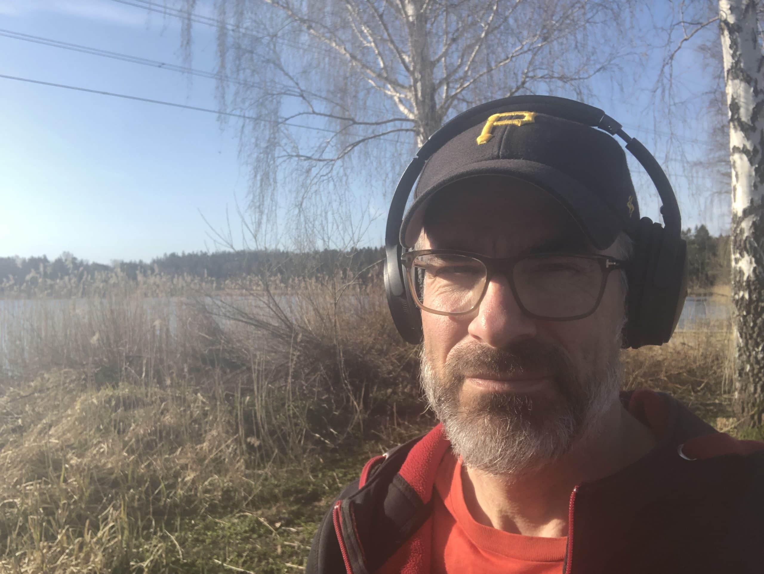 Poddar om marknadsföring som jag lyssnar på - Early to Rise